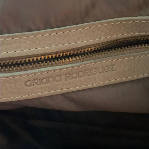 Oriana Rodríguez Leather handbag - Picture 3 of 5